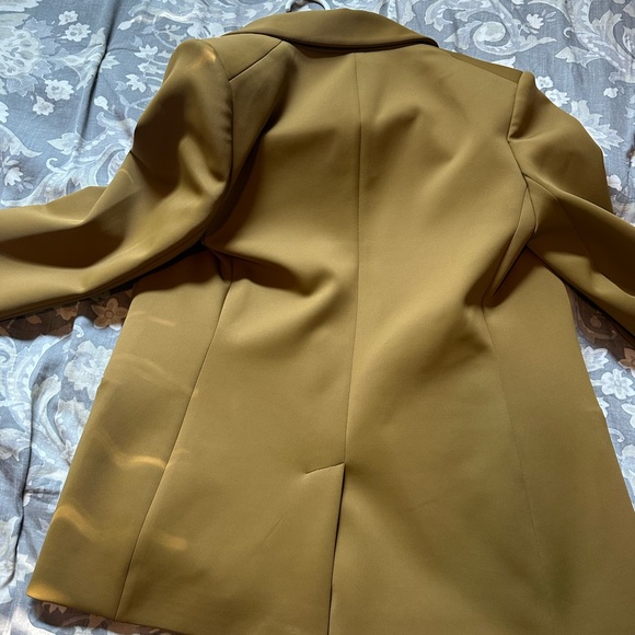 Express Double Breasted Mustard color Blazer never worn. - Picture 2 of 4